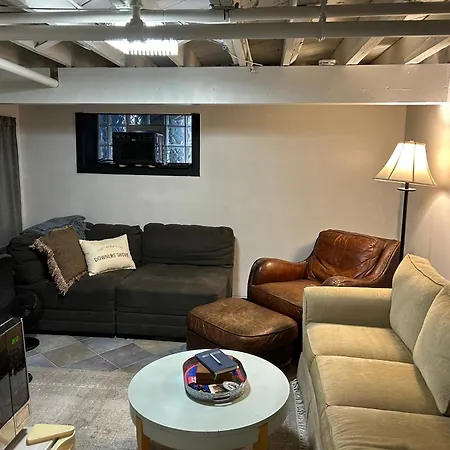 Private Studio Apartment-Pet Friendly